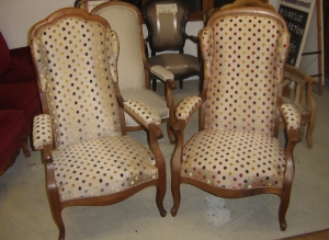 estauration de fauteuils TAPISSIER AMEUBLEMENT 33