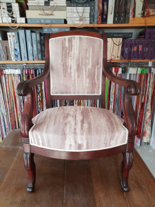 Gréogry RANDÉ Tapissier décorateur et d’ameublement L’Histoire des fauteuils