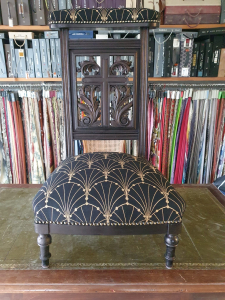 Gréogry RANDÉ Tapissier décorateur et d’ameublement L’Histoire des fauteuils